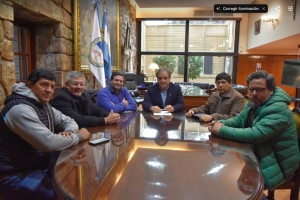 Bernis recibi&oacute; a dirigentes de la CGT y la CTA