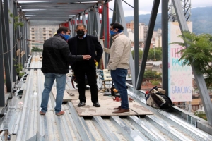 Reinicio de obra p&uacute;blico y del Ascensor Urbano
