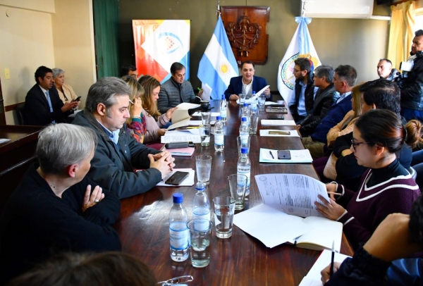 Concejales avanzan en articulaci&oacute;n entre sector p&uacute;blico y privado.