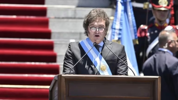 Milei: &ldquo;Nos dejaron plantada una inflaci&oacute;n de 15 mil por ciento anual&rdquo;