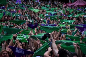Marcha del #8M: historias entre la multitud que se moviliz&oacute; por el D&iacute;a de la Mujer 2024