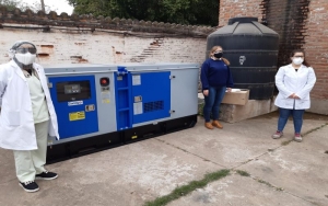 Ledesma entreg&oacute; un generador al Hopital Orias