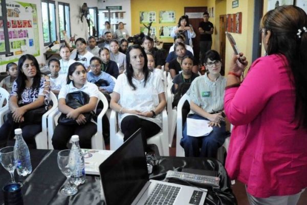 Charlas por el D&iacute;a Internacional de la Mujer y la Ni&ntilde;a