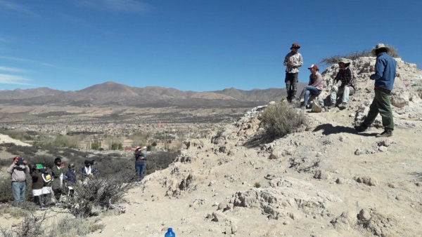 Desentierran restos f&oacute;siles de un perezoso gigante hallados en un sitio natural de Humahuaca