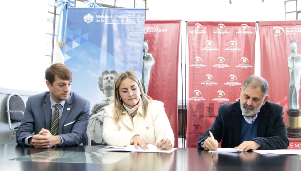 Convenio entre Municipio y MPA contra violencia de g&eacute;nero