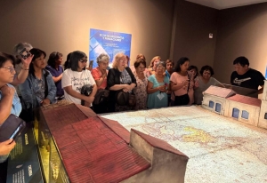 Adultos mayores del CEPAM visitaron el hist&oacute;rico Cabildo