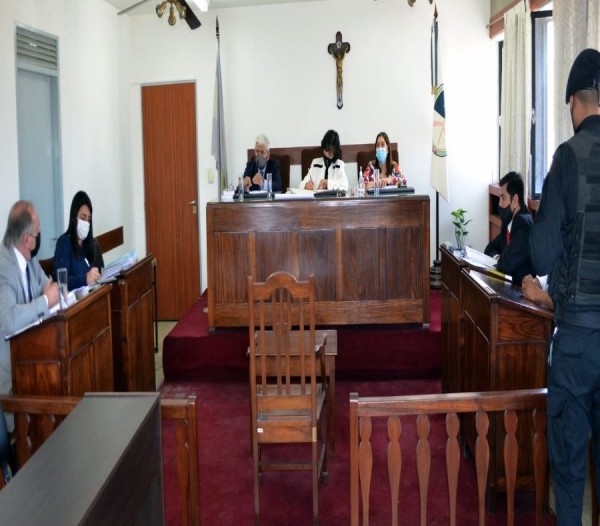 Condenado a 11 a&ntilde;os por abusar de su propia hija