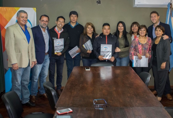 ENTREGARON MINUTA&nbsp; DE DECLARACI&Oacute;N A MURALISTAS DEL "&Iacute;TALO GRASSI"