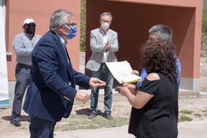 Entregaron nuevas viviendas en Volc&aacute;n