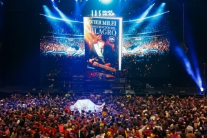 Extenso show musical y un mensaje a la interna: Javier Milei busc&oacute; relanzar la campa&ntilde;a tras la salida de Espert