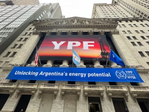 Se viene el “split” de YPF: qué es el desdoblamiento de acciones y cómo afecta a los inversores