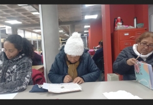 Municipalidad acompaña a adultos que buscan completar sus estudios primarios