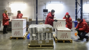 El lunes llegan m&aacute;s de 930 mil vacunas AstraZeneca