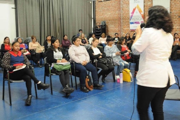 Instituciones socioeducativas. Capacitaron a empleados municipales