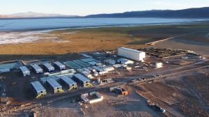 "Exar pretende ocultar sus errores debajo de la alfombra"