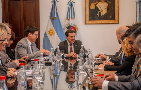 Reuni&oacute;n clave con el equipo del Banco Mundial