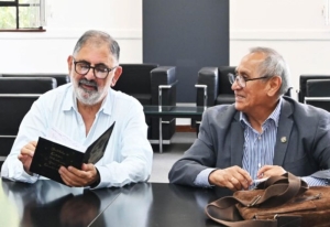 Jorge recibi&oacute; a miembros del Instituto General Arias