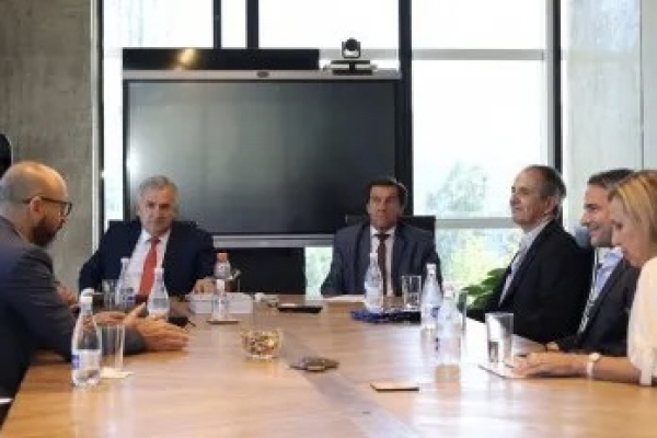 Morales y Sadir recibieron a expertos en paisajismo que enriquecen la obra del museo Lola Mora