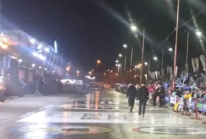 FNE. Se suspendió el primer desfile y esta noche van los dos grupos