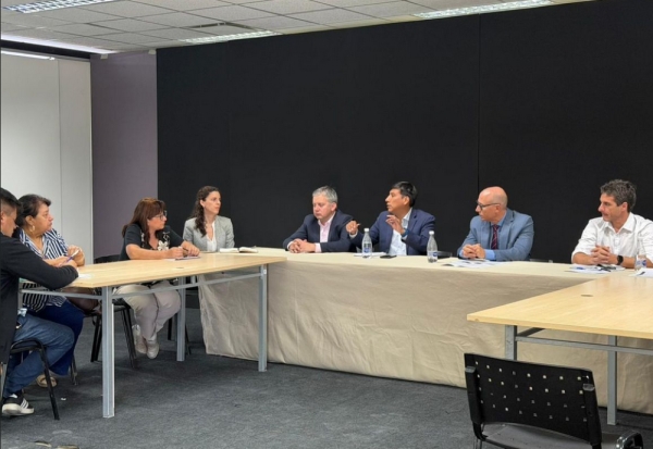 Paritarias. El Gobierno plante&oacute; un adelantamiento del aumento salarial