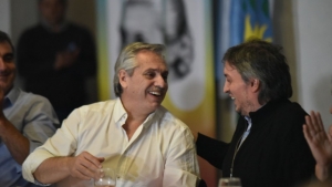 Despu&eacute;s del acto del 17 de octubre, lanzan 10 d&iacute;as de homenajes a Kirchner