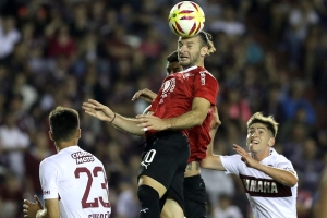 Otra mala para Independiente: rev&eacute;s de la FIFA por la deuda con Gast&oacute;n Silva