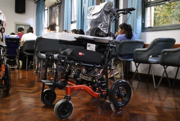 Discapacidad: Salud entregó equipamiento valuado en más de 160 millones