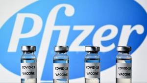 La vacuna de Pfizer es la primera en recibir autorizaci&oacute;n