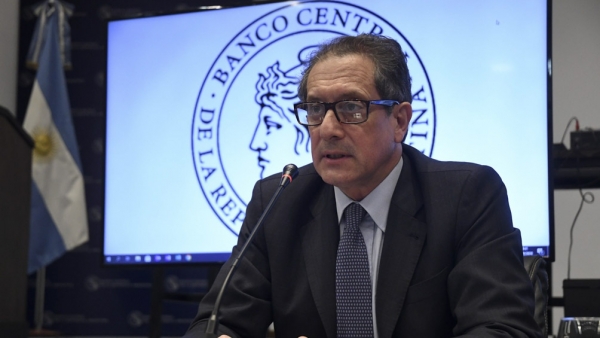 La compra de d&oacute;lar ahorro tendr&aacute; un recargo del 35% como anticipo de Ganancias