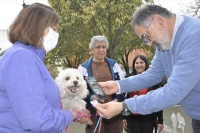 Se entregaron placas de identificaci&oacute;n de mascotas con c&oacute;digo QR