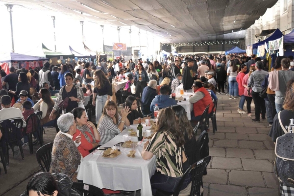 Exitosa XV Edici&oacute;n del Festival de la Empanada Juje&ntilde;a