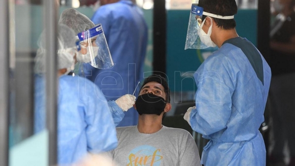 Reportan 31.198 contagios de coronavirus en el pa&iacute;s, un 26% menos que la semana pasada