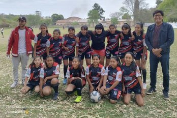 M&aacute;s de 400 participantes en torneo de f&uacute;tbol infantil" Las Azucareritas"