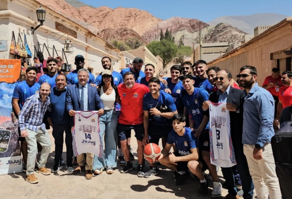 Temporada 24/25. Jujuy B&aacute;squet present&oacute; el plante