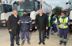 Girsu: Municipio de Capital recibi&oacute; 4 camiones y 100 contenedores