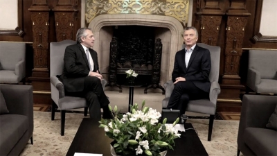 Macri y Fern&aacute;ndez se reunieron durante una hora para acordar los pasos de la transici&oacute;n