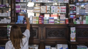 Los medicamentos m&aacute;s consumidos por los adultos mayores subieron un 83%