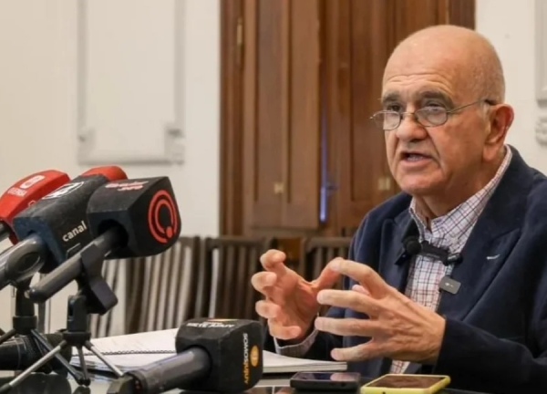 "El sue&ntilde;o libertario es una obra social para pobres"