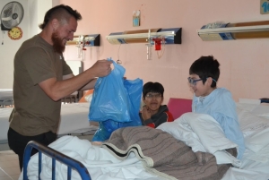 Un gesto de coraz&oacute;n "lobo"en el Hospital Materno Infantil