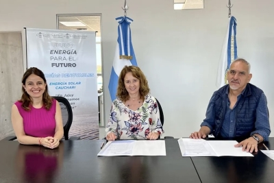 Firma de contratos para la construcci&oacute;n de Jardines de Infantes