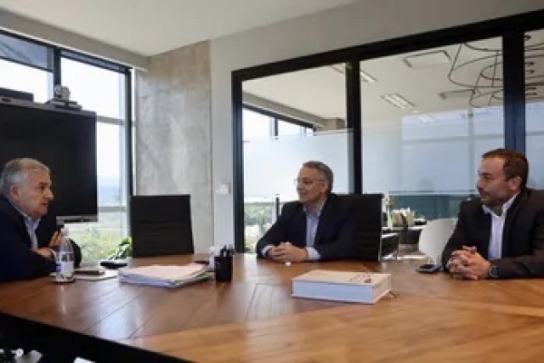 Morales y gerentes de Gasnor dialogaron sobre el abastecimiento a parques industriales y escuelas