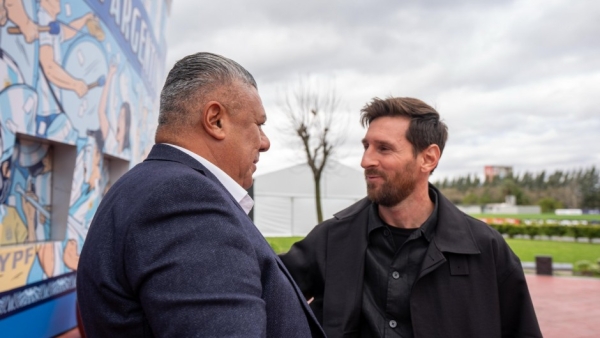 Messi respald&oacute; al Chiqui Tapia tras la denuncia de Bullrich sobre el intento de voltear al Gobierno