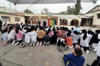 Gran charla de educaci&oacute;n vial con los payasos Par&iacute;s y Florcita