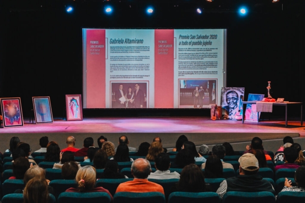 Se presentó libro digital de historias de vida del B° Santa Rosa