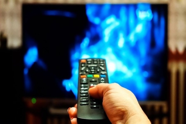 Congelan tarifas de telefon&iacute;a fija y m&oacute;vil, Internet y TV por cable