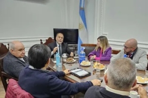 Reforma: Gobierno, Iglesia y CGT apuestan al di&aacute;logo