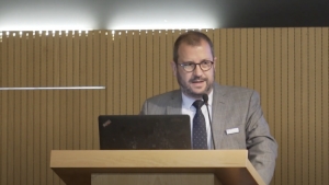 El auditor del FMI advirti&oacute; que las bandas pueden colapsar si Caputo no acumula reservas