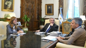 Fern&aacute;ndez analiz&oacute; la puesta en marcha en todo el pa&iacute;s del Plan de Seguridad Alimentaria