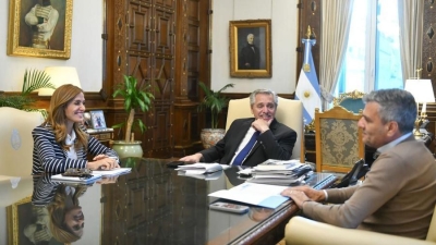 Fern&aacute;ndez analiz&oacute; la puesta en marcha en todo el pa&iacute;s del Plan de Seguridad Alimentaria