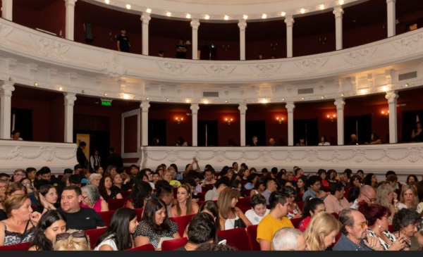 Teatro Mitre: intensa agenda cultural